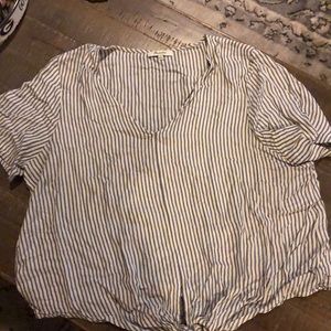 Madewell Ladies linen style front tie top